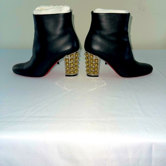 Christian Louboutin Vasa Booty with chrome and gold heels. - Picture 4 of 11